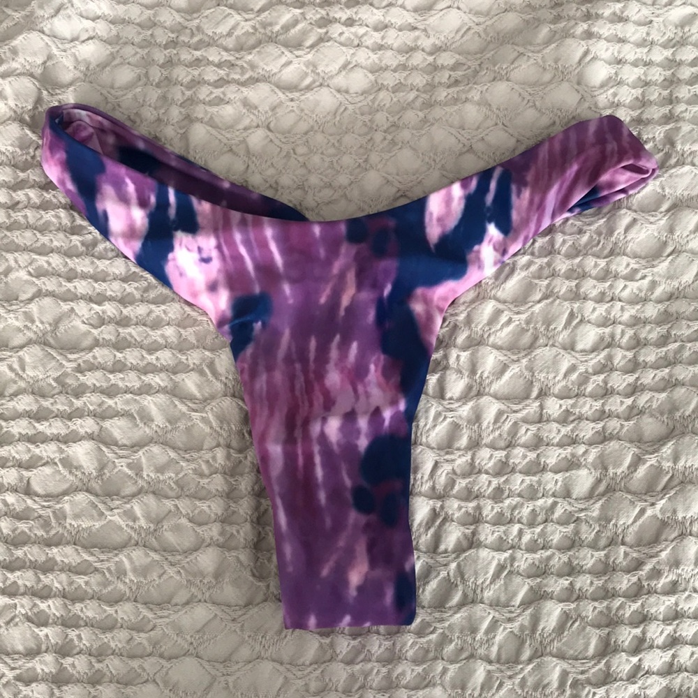 💜tie dye thong bathing suit bottoms💜